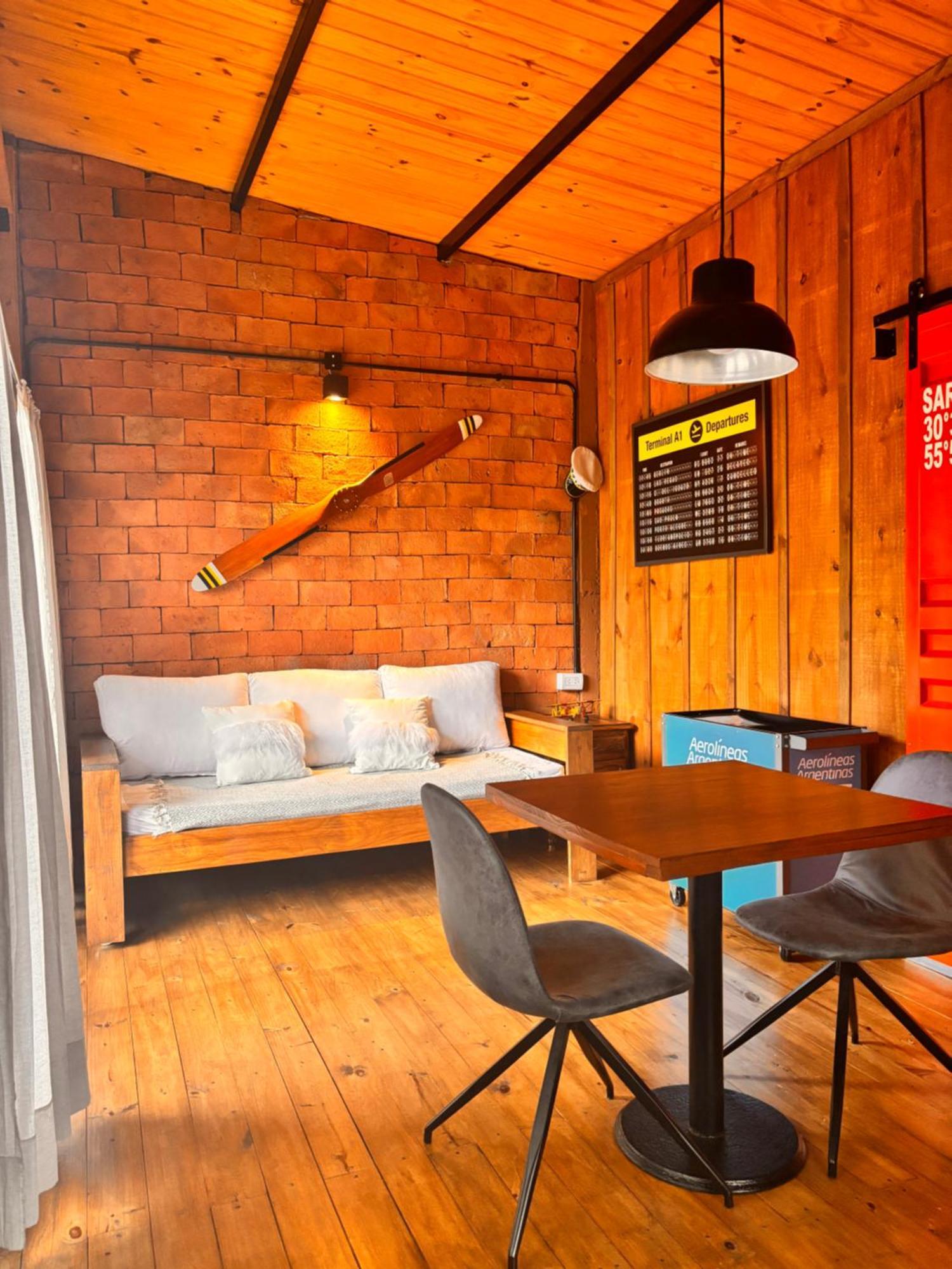Aerohouse Apartment โปซาดัส ภายนอก รูปภาพ